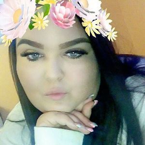 Meet your Posher, Mercedes